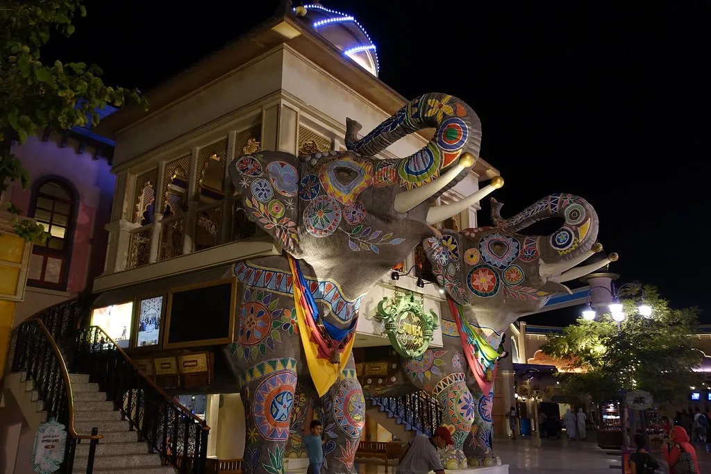 Jumbo Cafe in Dubai at night