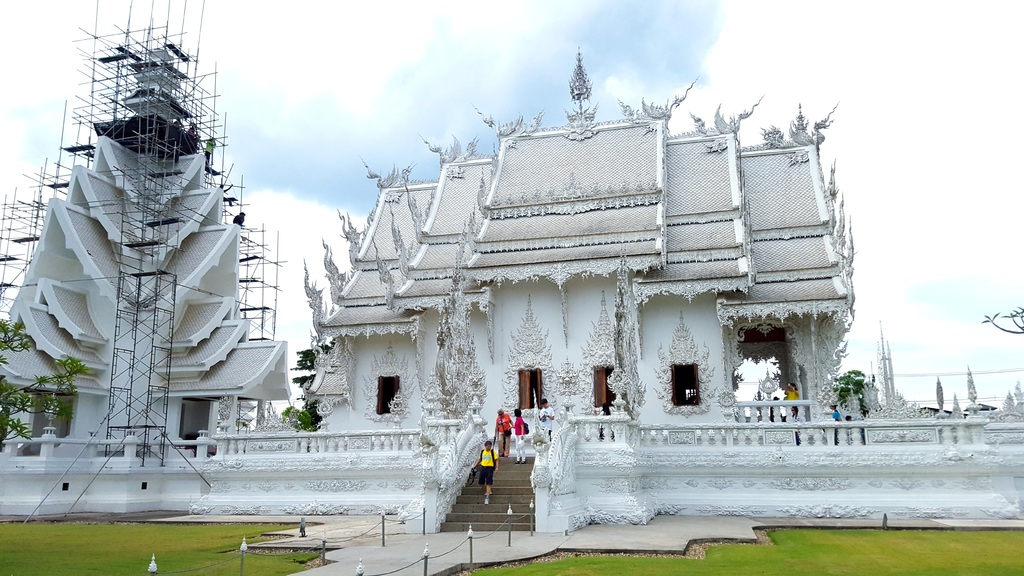 White Temple in Chiang Rai in Thailand